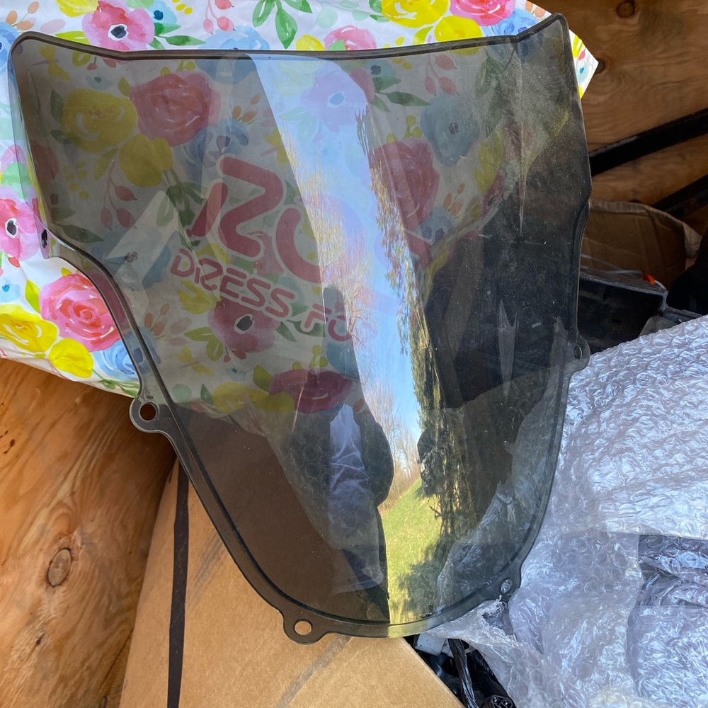 Suzuki GSXR windshield gixxer